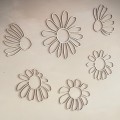WOODEN ONE-LINE STYLE WALL FLOWERS