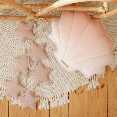 Linen garland with stars pink