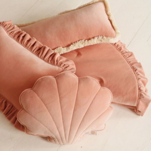 velvet shell pillow apricot