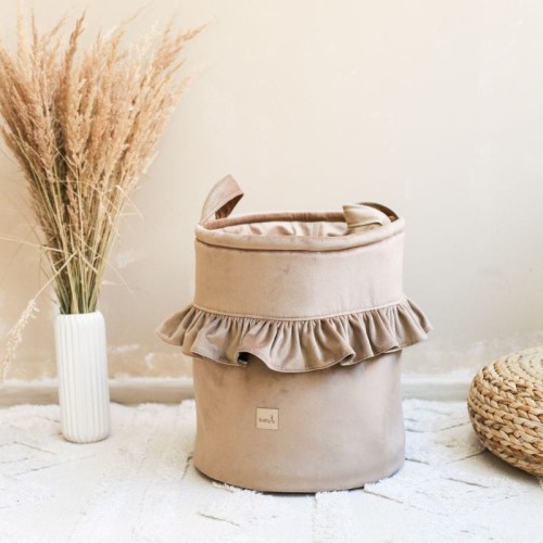 toy basket with frills